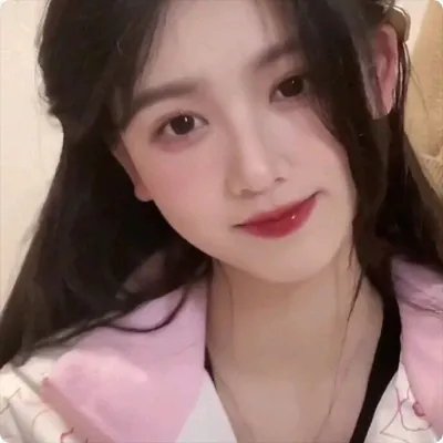正面全裸